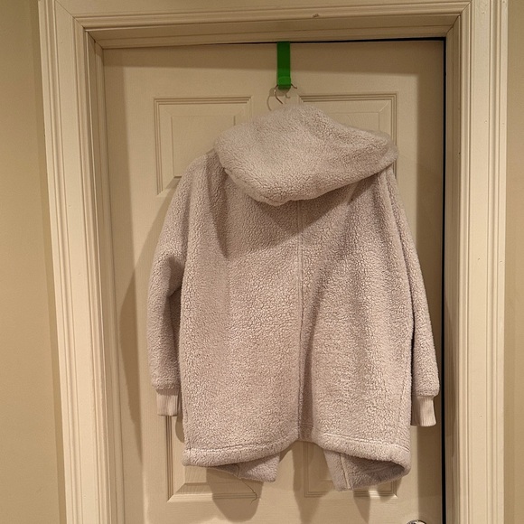 The North Face Teddy Jacket - Picture 3 of 3